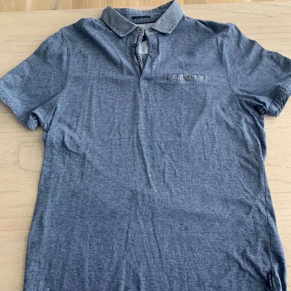 Ted Baker Men’s T-Shirt – Light Blue, Excellent Condition